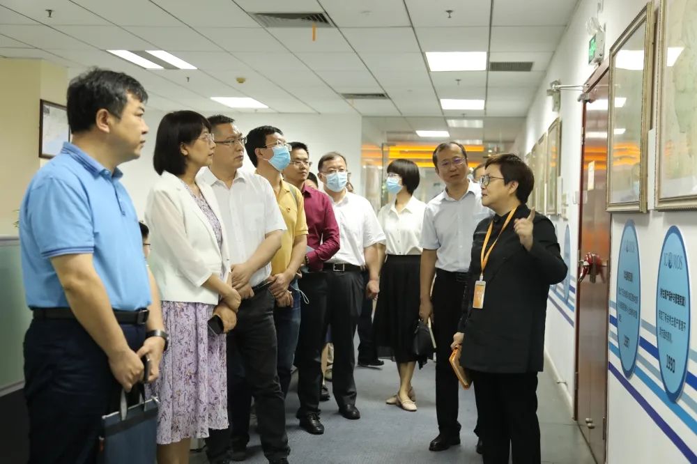 广州城市职业学院校领导一行莅临我司走访交流1
