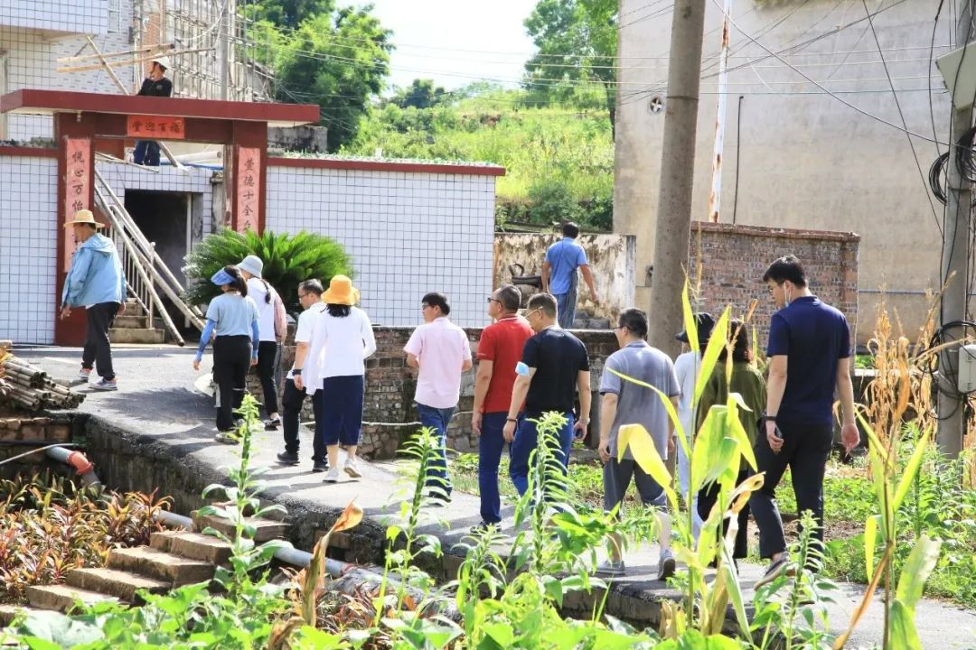 广州欧科项目组在调研途中