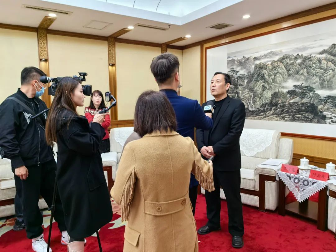 签约仪式前，李金光秘书长接受呼和浩特市各大媒体采访。智慧博物馆
